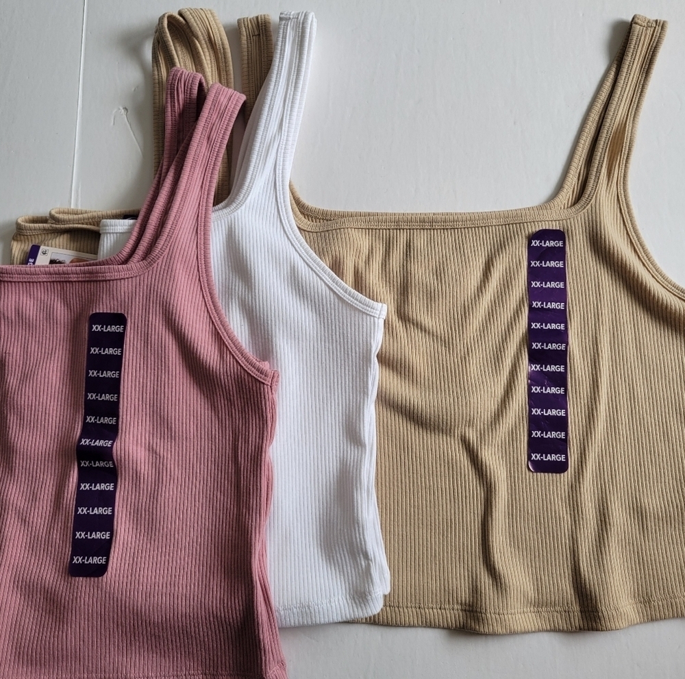 Four Aeropostale Ribbed Cropped Tanks. - Picture 2 of 7